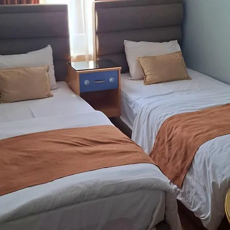 Sur1 Aparthotel 3*