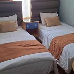 Sur1 Apartahotel 3*